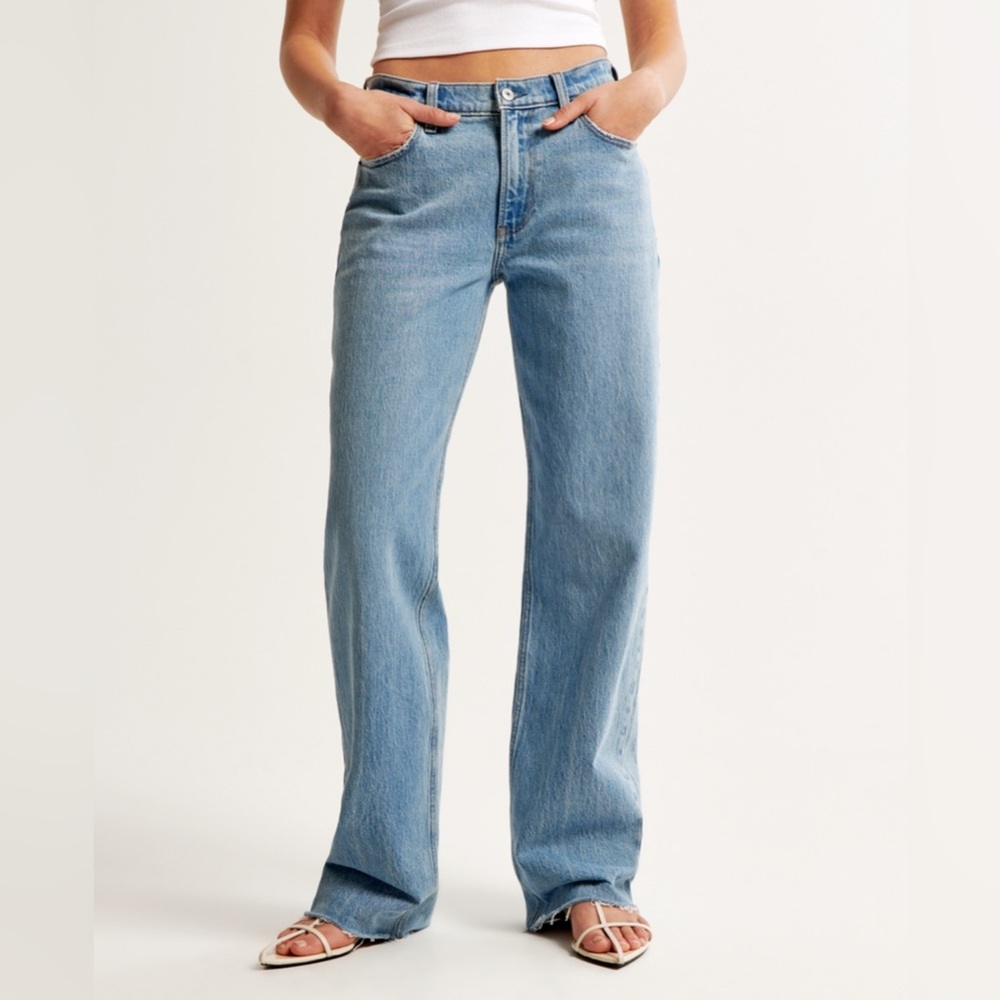 Abercrombie & Fitch Low Rise Baggy Jean